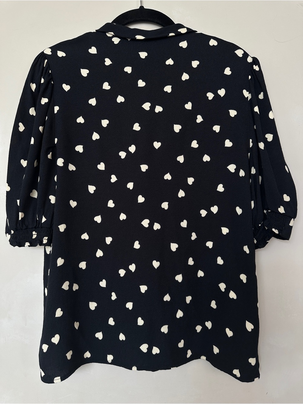 Reformation Joelle Top in Luv It Black w/ Cream White Hearts Size Small - Picture 7 of 8